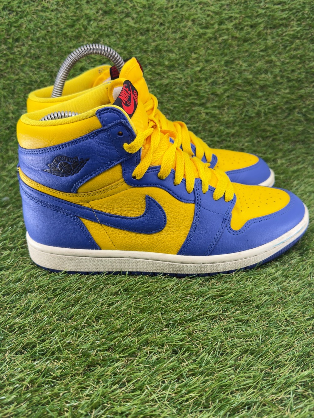 Nike Jordan reverse OG blue yellow women 7
